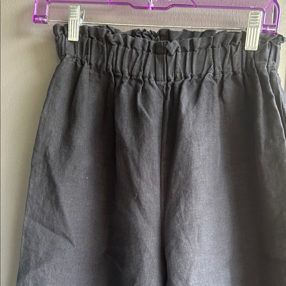Len Ok Black 100% linen pants (cropped)
